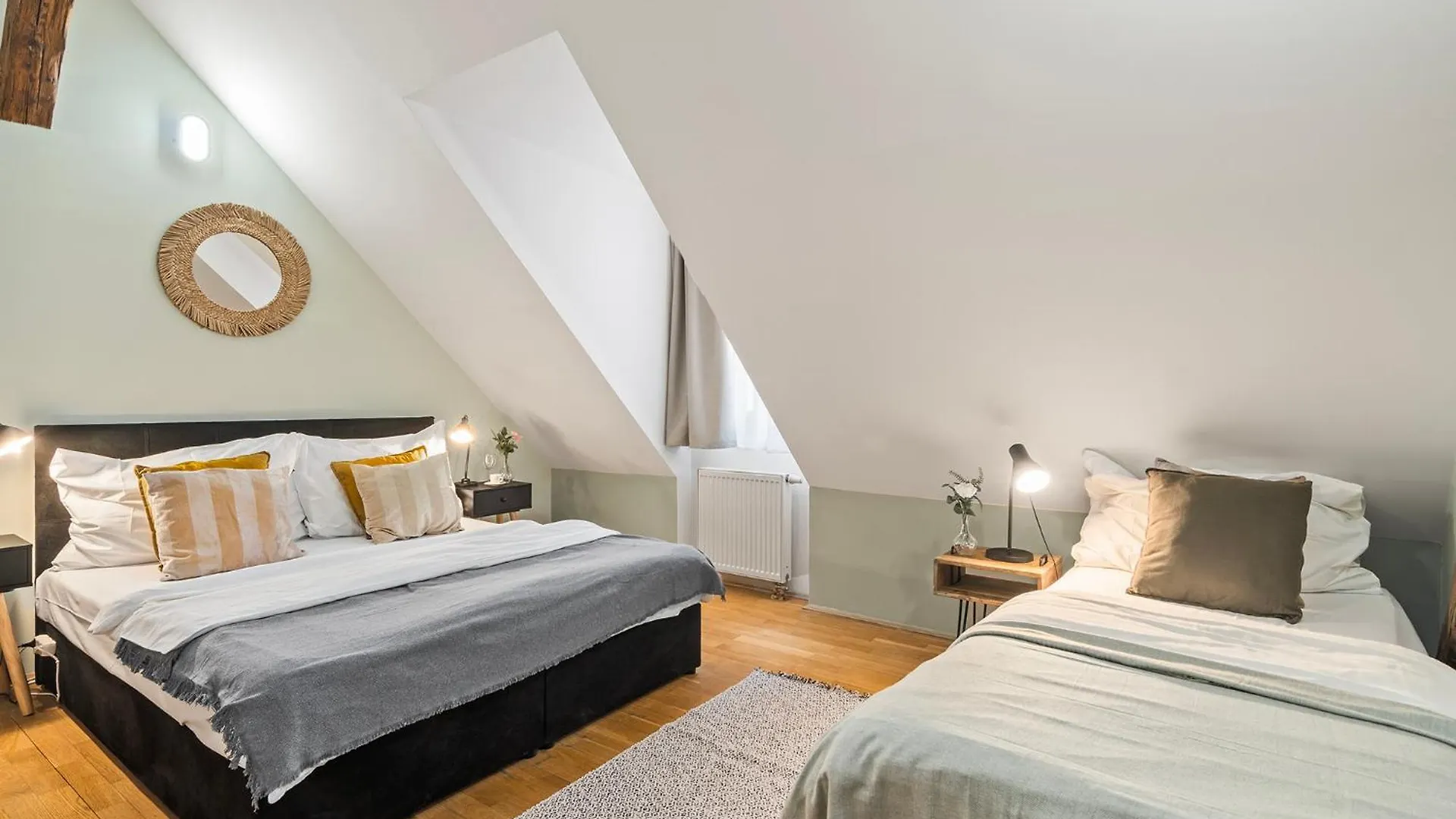 Lejlighed Charles Bridge Historical Apts By Michal&Friends Prag