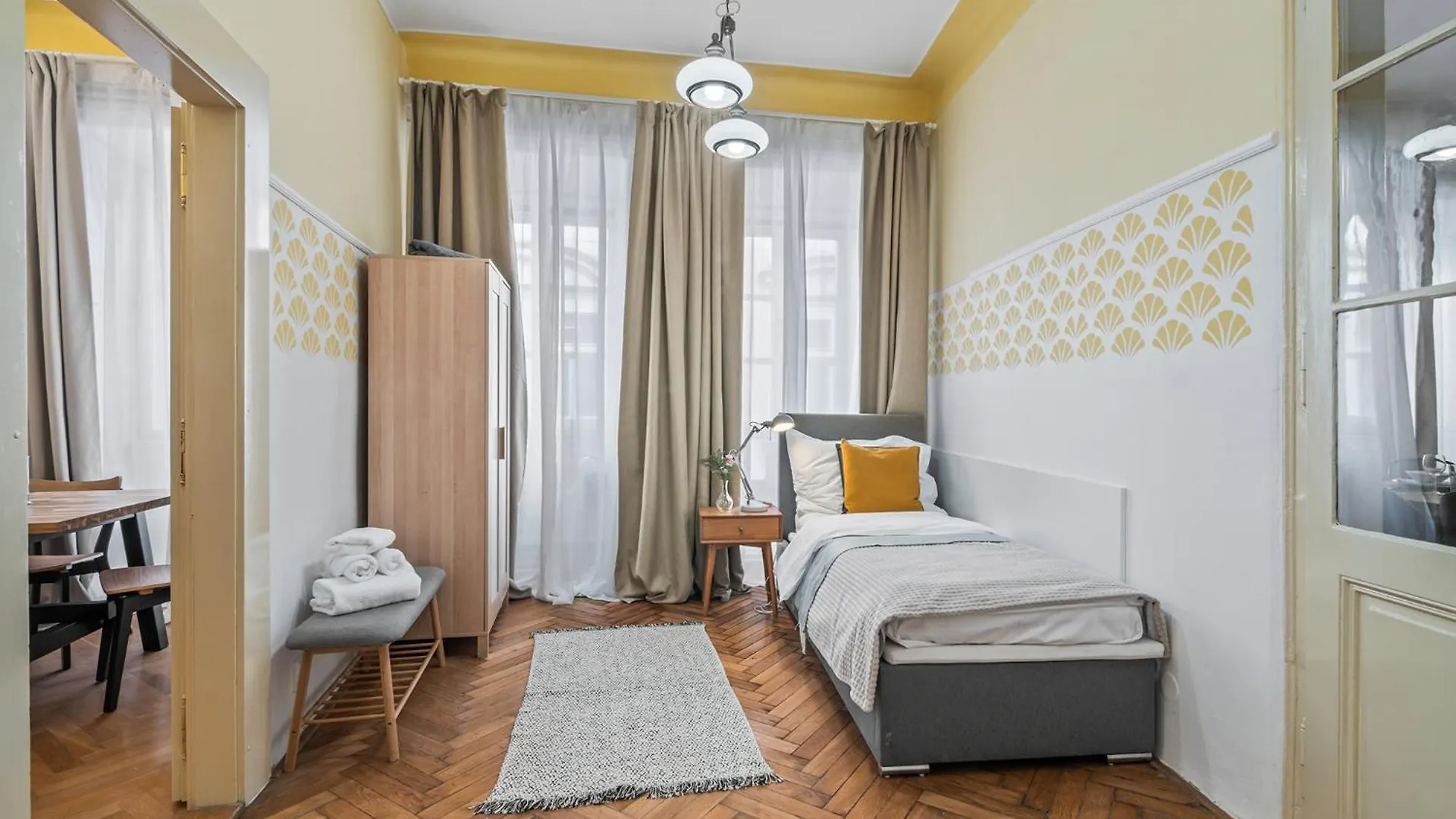 Charles Bridge Historical Apts By Michal&Friends Prag 0*,  Tjekkiet