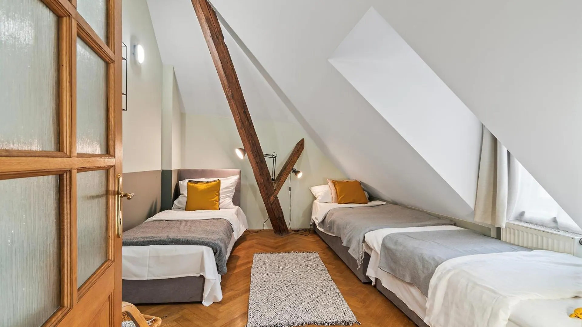 Lejlighed Charles Bridge Historical Apts By Michal&Friends Prag