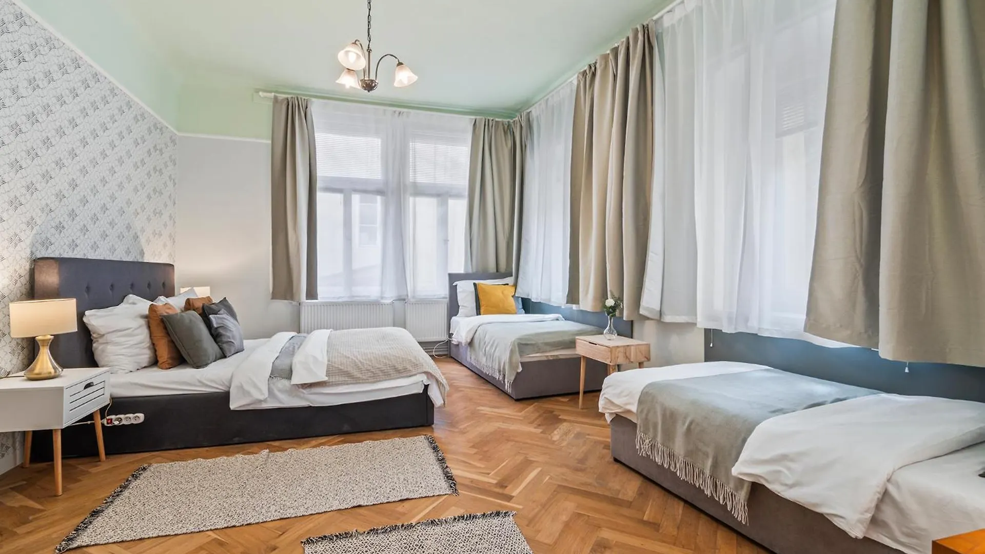 Lejlighed Charles Bridge Historical Apts By Michal&Friends Prag Tjekkiet