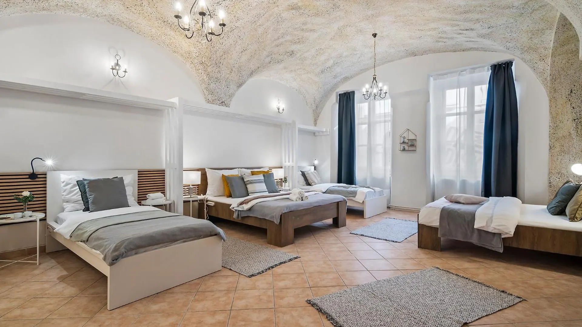 Lejlighed Charles Bridge Historical Apts By Michal&Friends Prag Tjekkiet